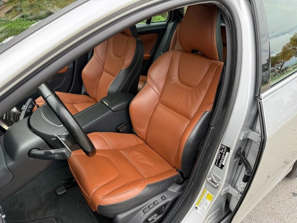 2015 Volvo V60 1st Gen - Image 4 of 24