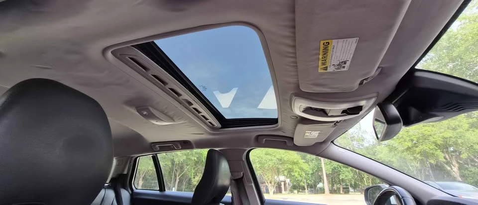2015 Volvo V60 1st Gen - Image 18 of 20