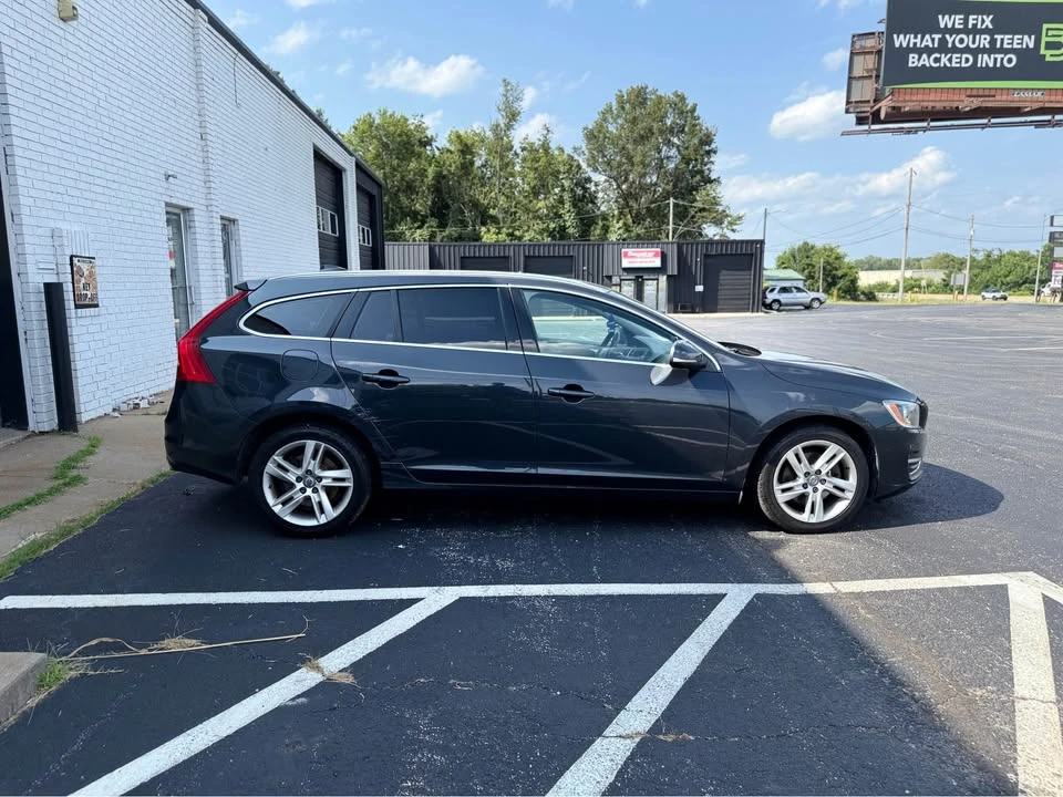 2015 Volvo V60 1st Gen - Image 4 of 18