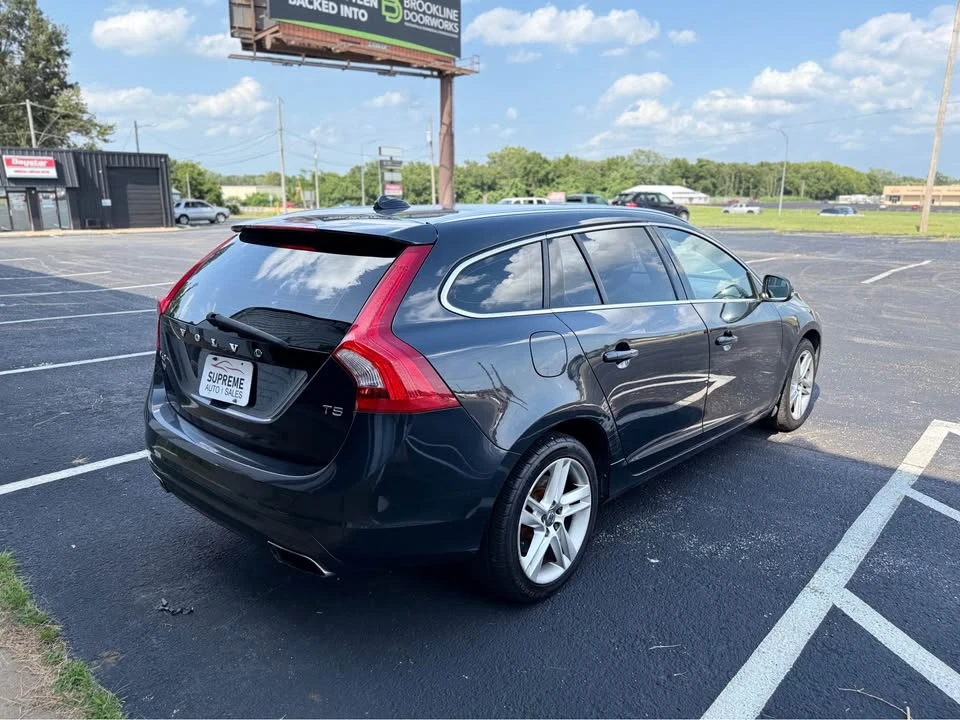 2015 Volvo V60 1st Gen - Image 5 of 18