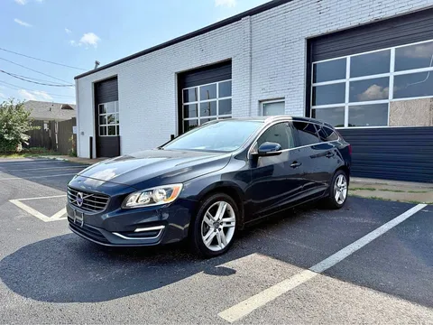 2015 Volvo V60 T5 Drive-E Premier Wagon 4D