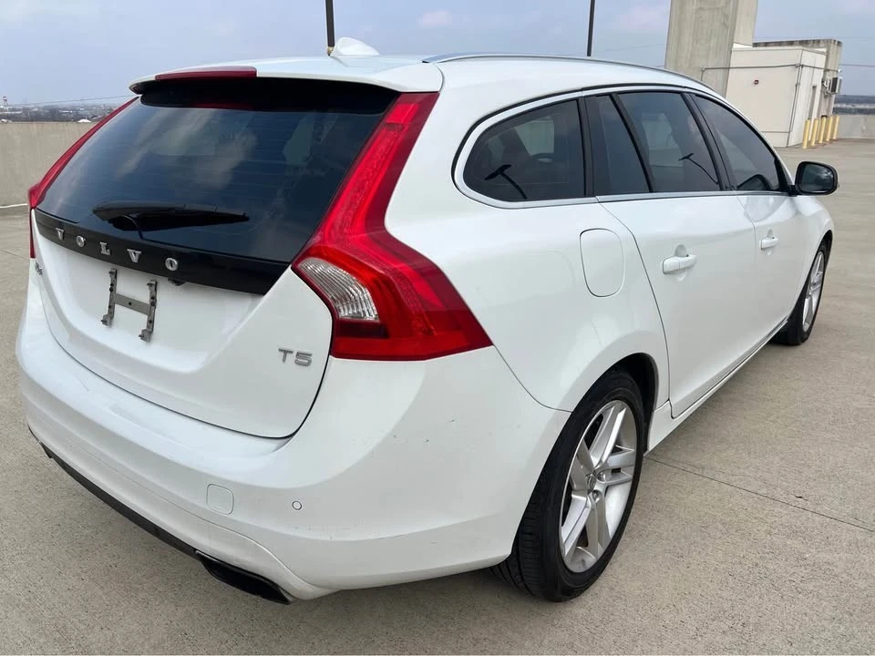 2015 Volvo V60 1st Gen - Image 8 of 20