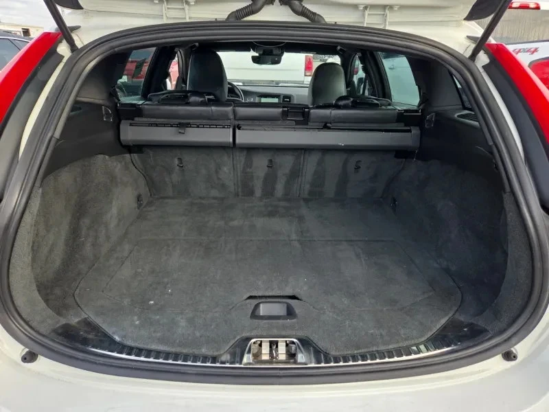 2015 Volvo V60 1st Gen - Image 19 of 20