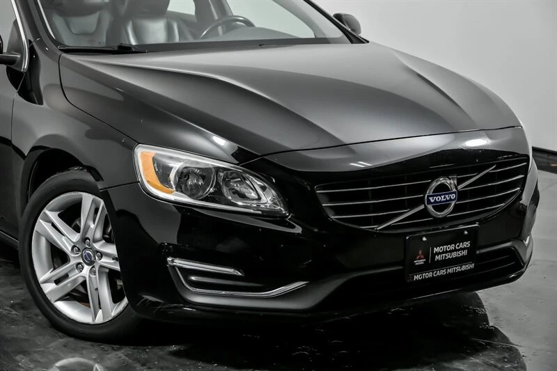 2015 Volvo V60 1st Gen - Image 2 of 12