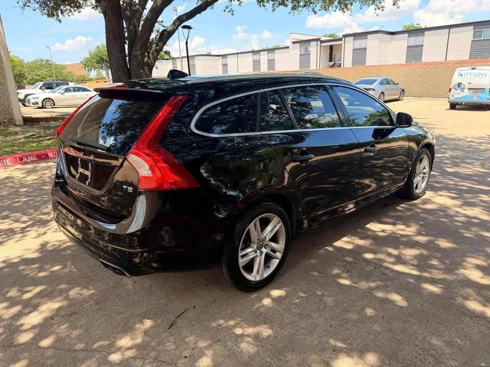 2015 Volvo V60 1st Gen - Image 7 of 12