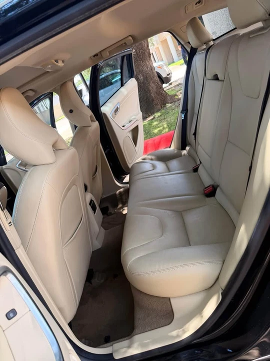 2015 Volvo V60 1st Gen - Image 12 of 12
