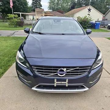2015 Volvo V60 T5 Platinum Wagon