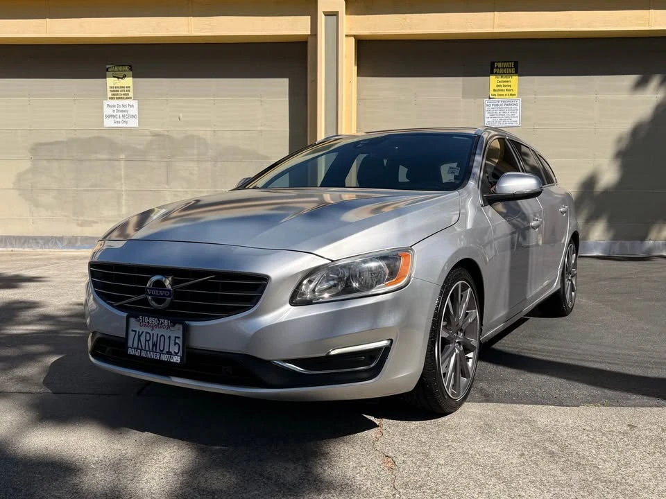 2015 Volvo V60 1st Gen - Image 3 of 14