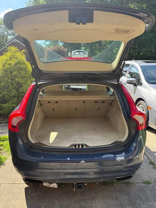 2015 Volvo V60 1st Gen - Image 3 of 7