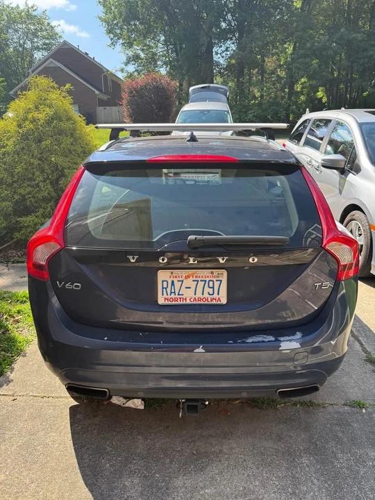 2015 Volvo V60 1st Gen - Image 2 of 7