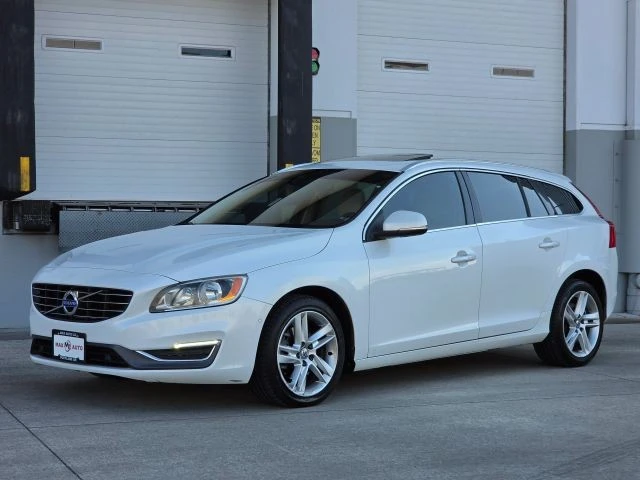 2015 Volvo V60 1st Gen - Image 4 of 31