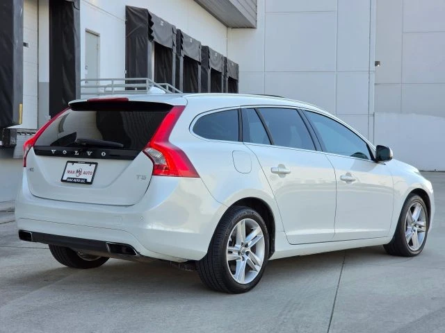 2015 Volvo V60 1st Gen - Image 8 of 31