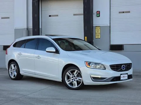 2015 Volvo V60 T5 Premier Wagon 4D