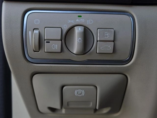 2015 Volvo V60 1st Gen - Image 30 of 31