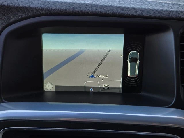 2015 Volvo V60 1st Gen - Image 28 of 31