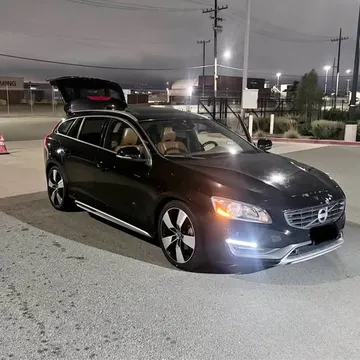 2015 Volvo V60 T5 Premier Wagon 4D