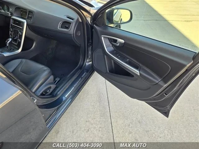 2015 Volvo V60 1st Gen - Image 19 of 21