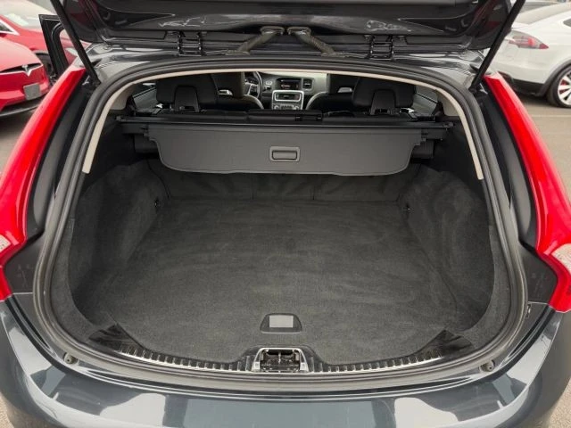 2015 Volvo V60 1st Gen - Image 10 of 12