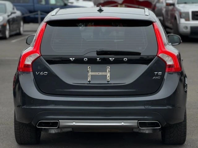 2015 Volvo V60 1st Gen - Image 8 of 12