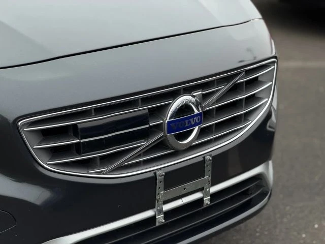 2015 Volvo V60 1st Gen - Image 4 of 12