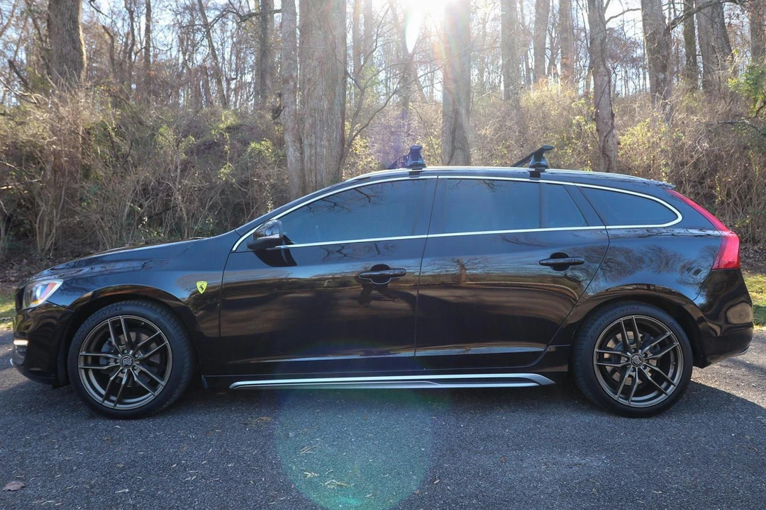 2015 Volvo V60 1st Gen - Image 3 of 9