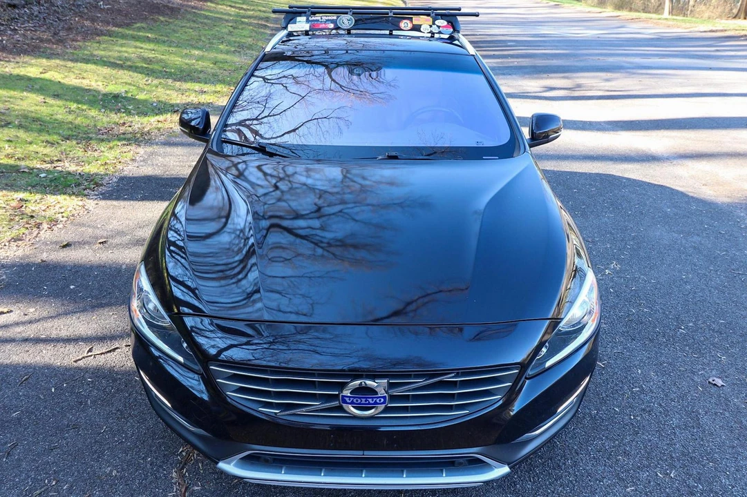 2015 Volvo V60 1st Gen - Image 2 of 9