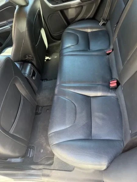 2015 Volvo V60 1st Gen - Image 9 of 12