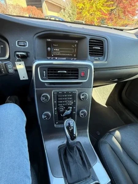 2015 Volvo V60 1st Gen - Image 12 of 12