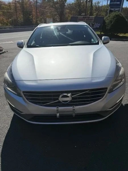2015 Volvo V60 1st Gen - Image 2 of 12