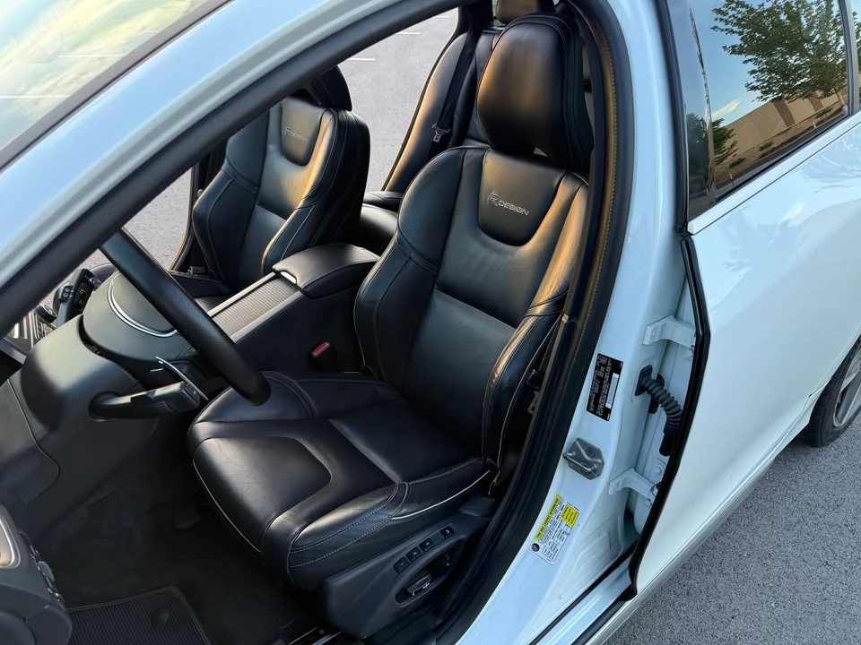 2015 Volvo V60 1st Gen - Image 12 of 20