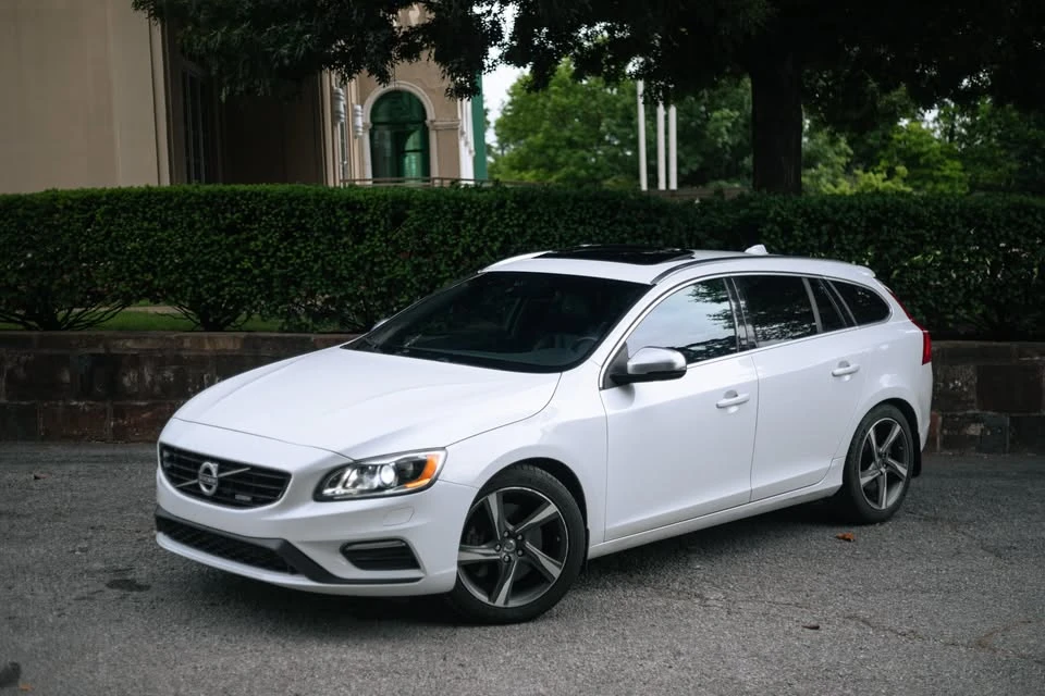 2015 Volvo V60 1st Gen - Image 7 of 20