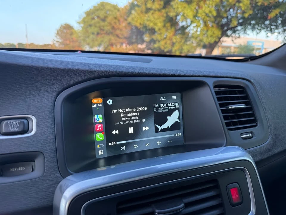 2015 Volvo V60 1st Gen - Image 14 of 20