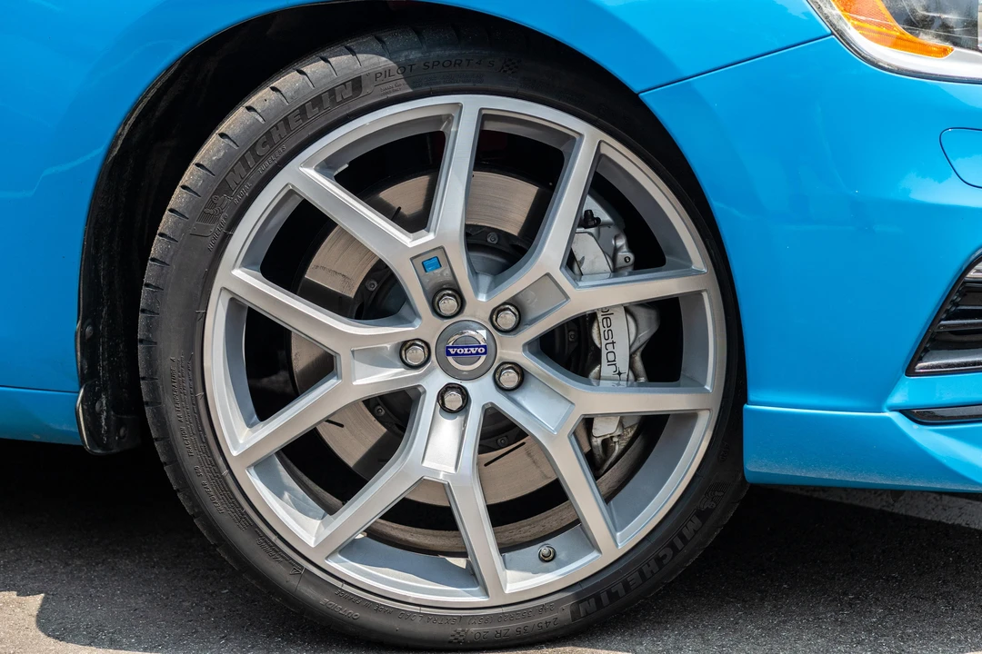 2015 Volvo V60 1st Gen - Image 14 of 31