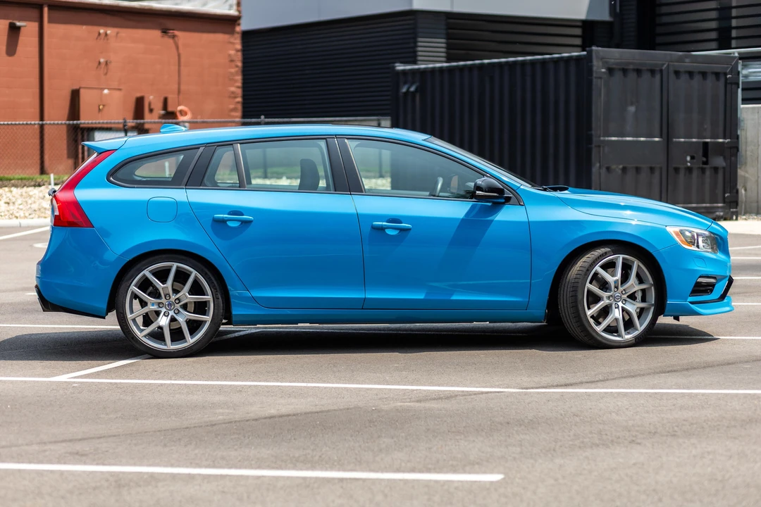 2015 Volvo V60 1st Gen - Image 8 of 31