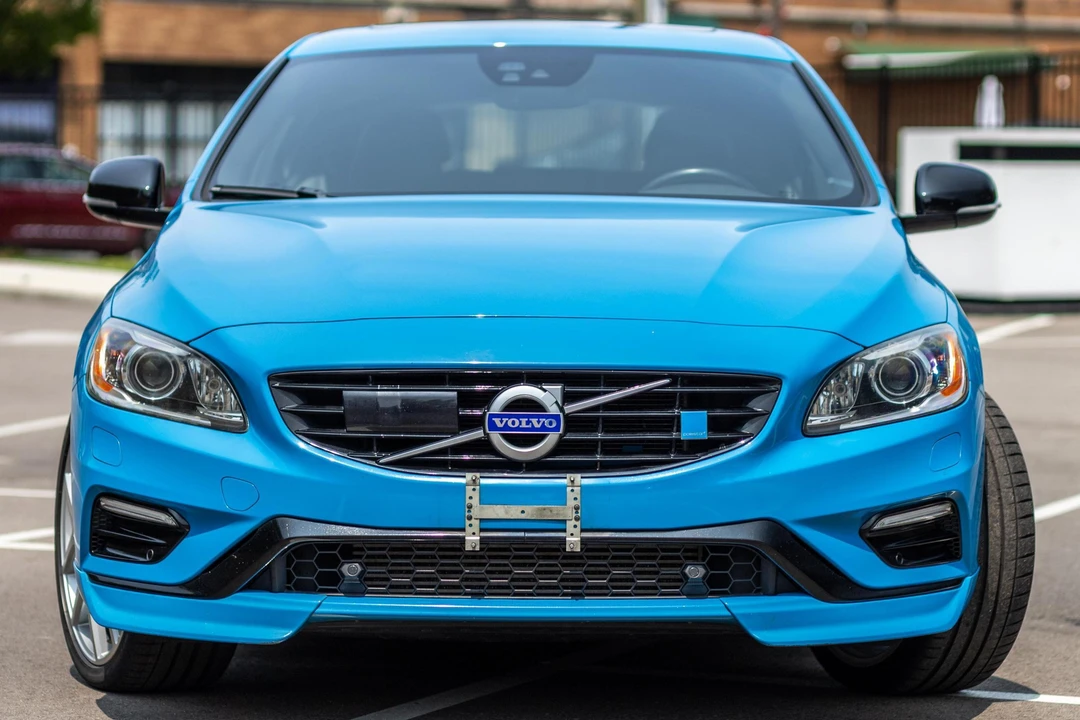 2015 Volvo V60 1st Gen - Image 2 of 31
