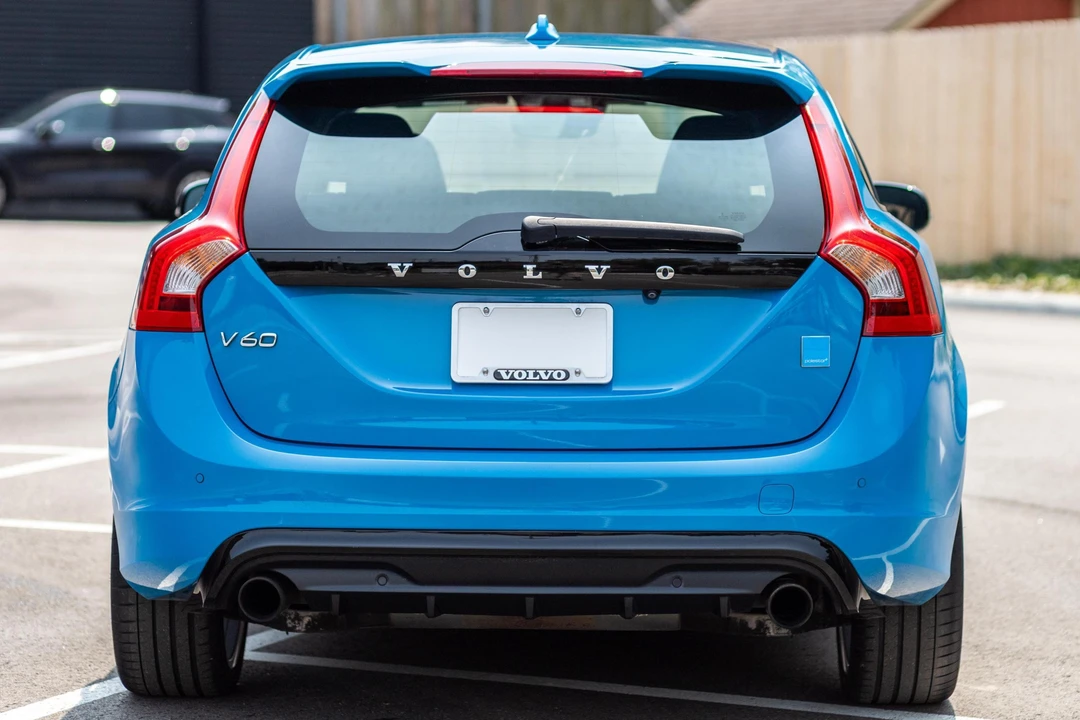 2015 Volvo V60 1st Gen - Image 5 of 31