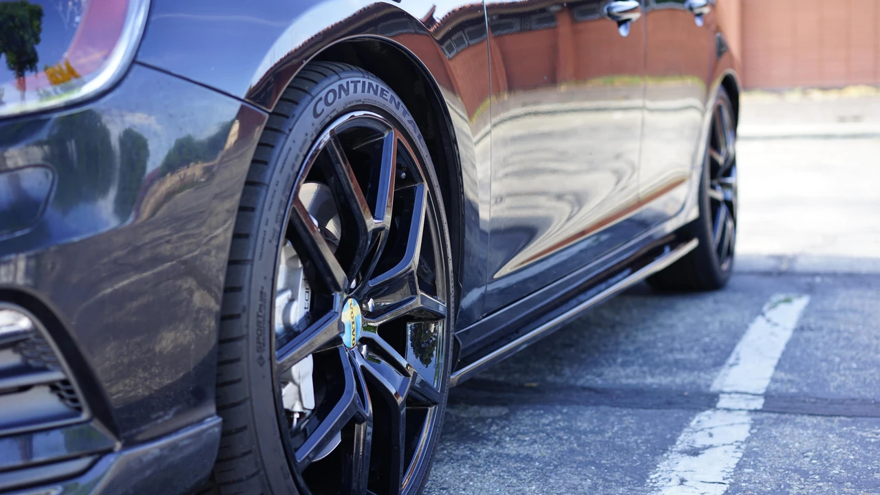 2015 Volvo V60 1st Gen - Image 25 of 31