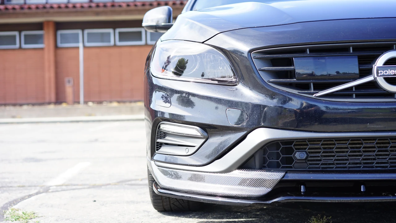 2015 Volvo V60 1st Gen - Image 18 of 31
