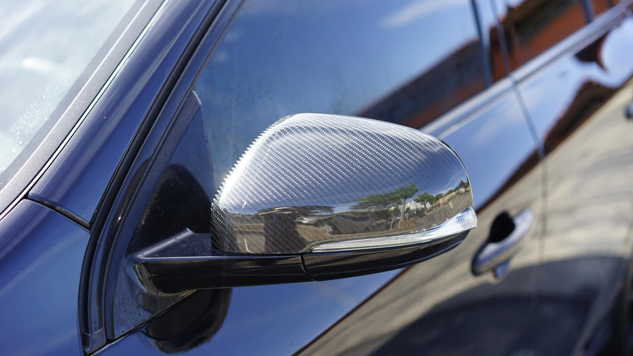 2015 Volvo V60 1st Gen - Image 24 of 31