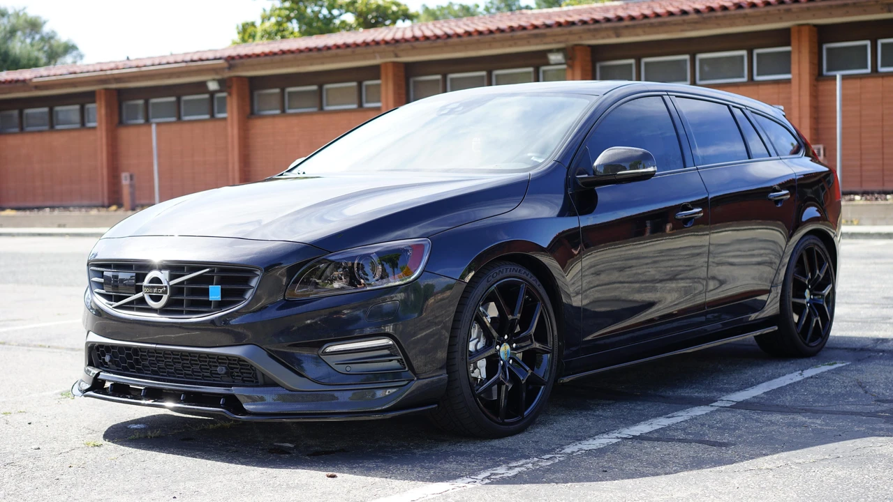 2015 Volvo V60 1st Gen - Image 7 of 31