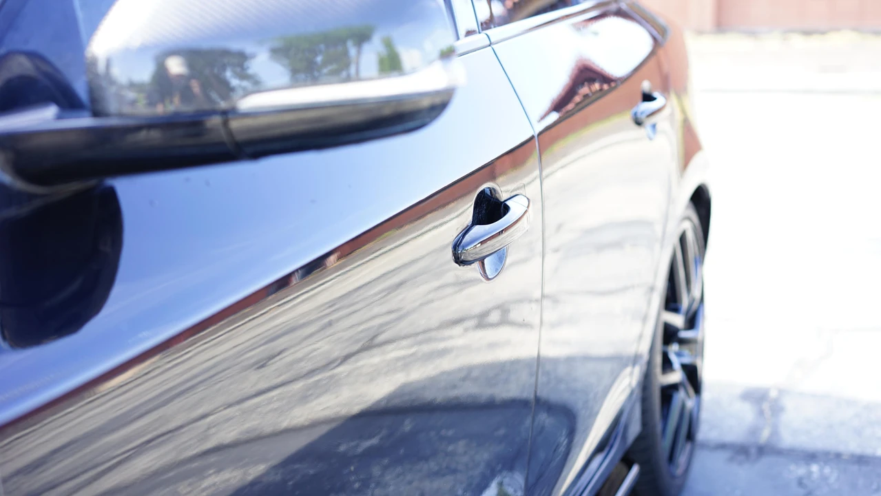 2015 Volvo V60 1st Gen - Image 26 of 31