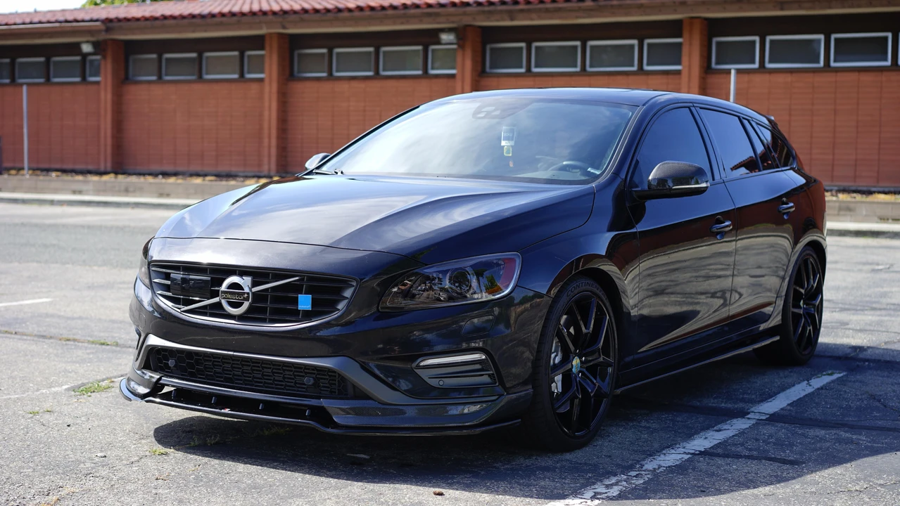 2015 Volvo V60 1st Gen - Image 6 of 31