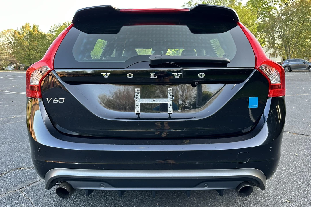 2015 Volvo V60 1st Gen - Image 5 of 31