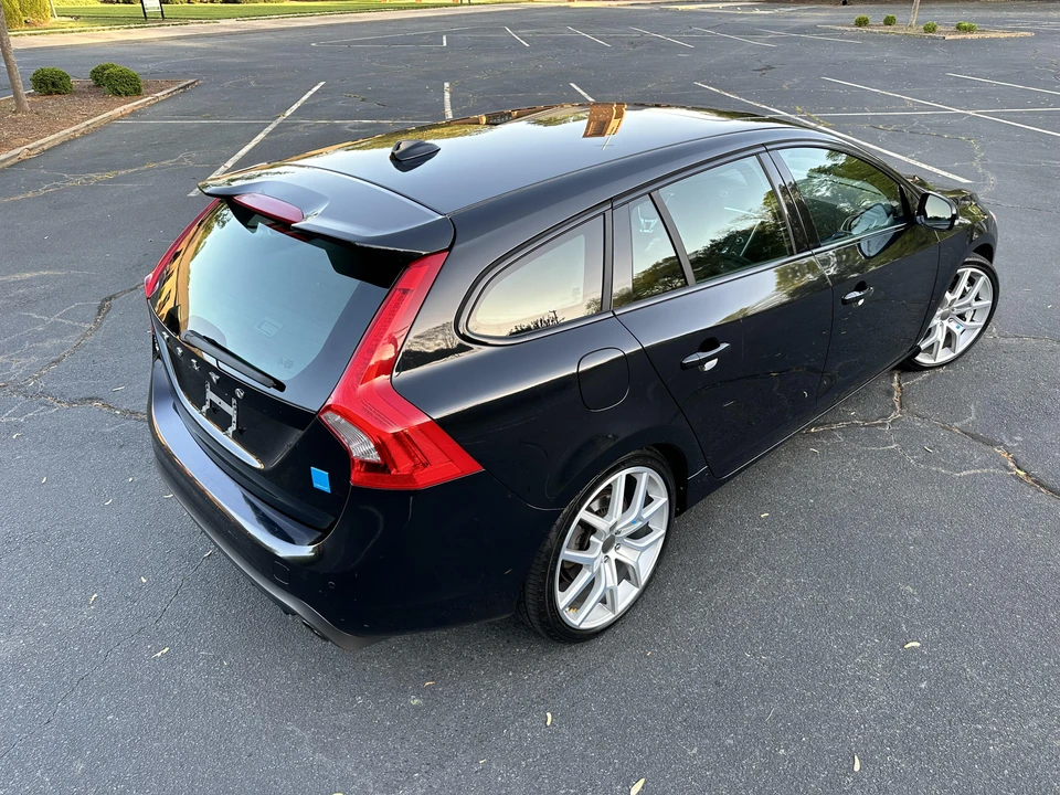 2015 Volvo V60 1st Gen - Image 30 of 31