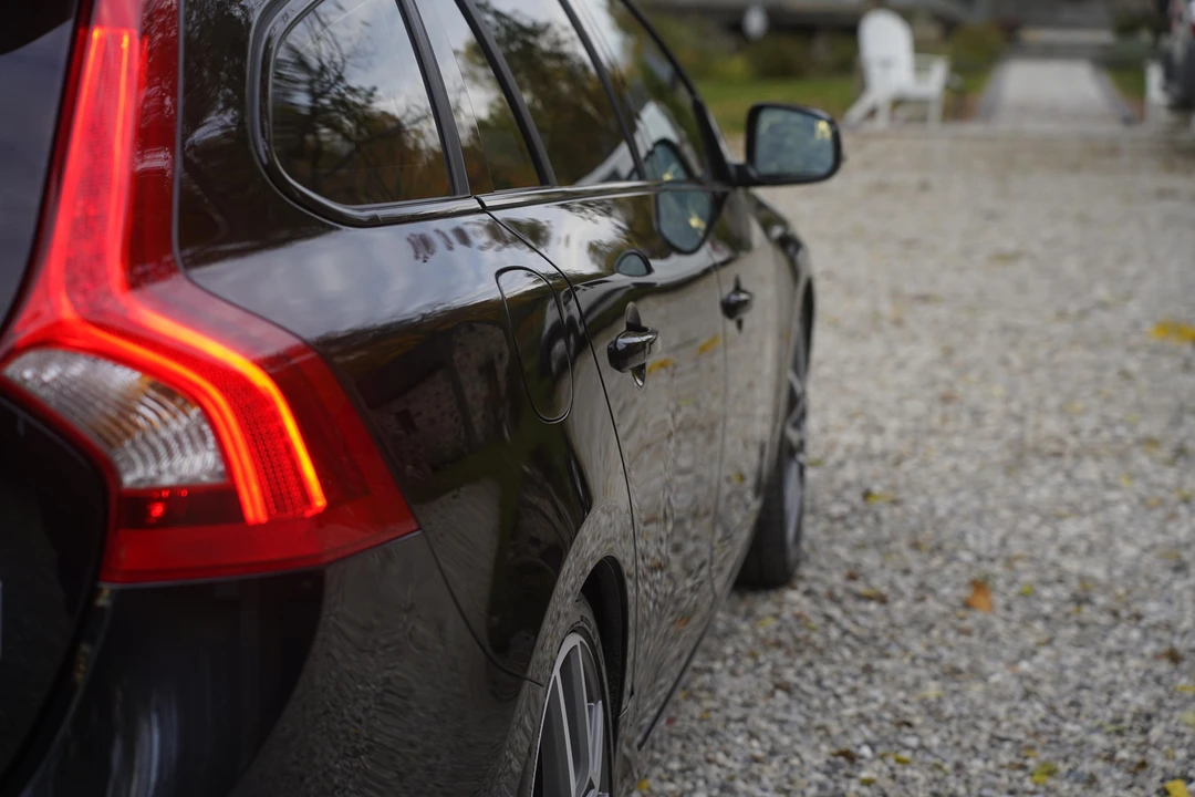 2015 Volvo V60 1st Gen - Image 31 of 31