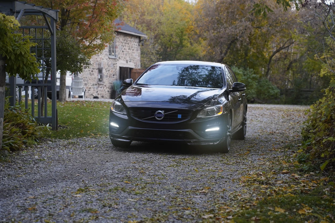 2015 Volvo V60 1st Gen - Image 6 of 31