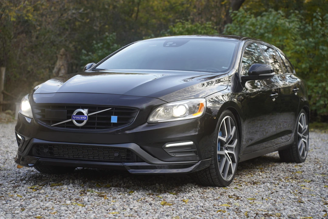 2015 Volvo V60 1st Gen - Image 7 of 31