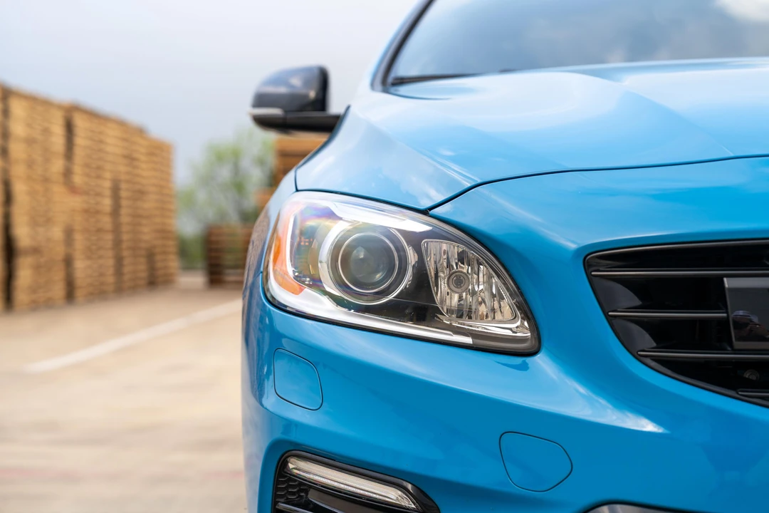 2015 Volvo V60 1st Gen - Image 17 of 31
