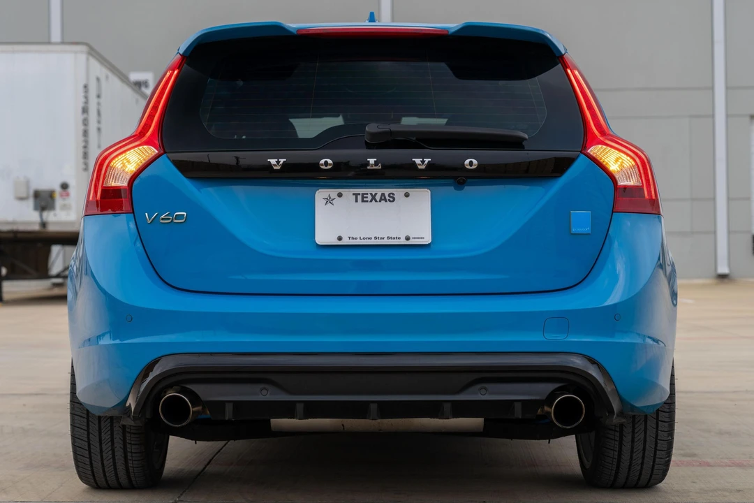 2015 Volvo V60 1st Gen - Image 5 of 31