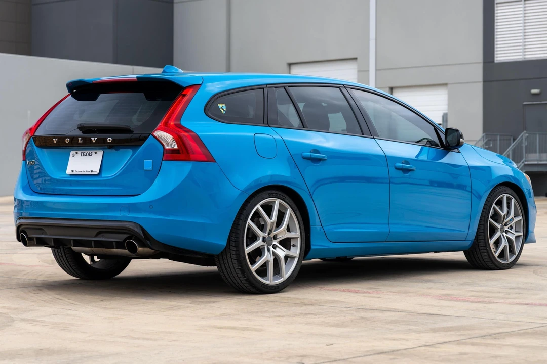 2015 Volvo V60 1st Gen - Image 4 of 31